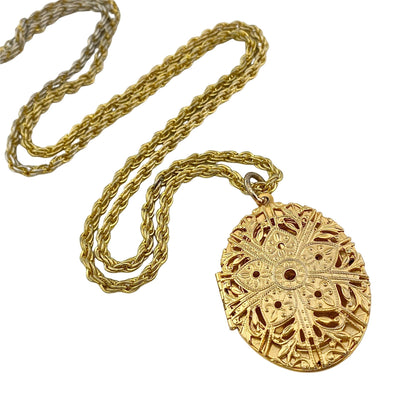 Vintage Etched Filigree Oval Locket Pendant Necklace by Unsigned Beauty - Vintage Meet Modern Vintage Jewelry - Chicago, Illinois - #oldhollywoodglamour #vintagemeetmodern #designervintage #jewelrybox #antiquejewelry #vintagejewelry