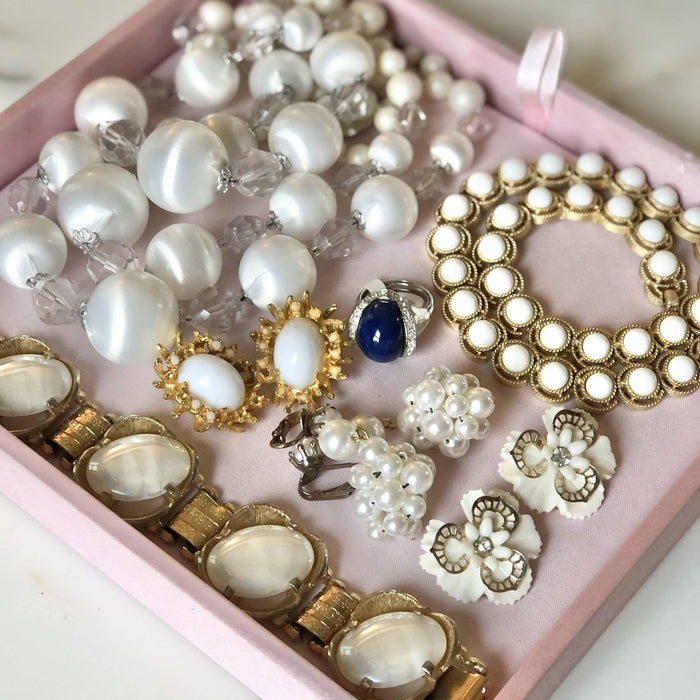 Outfits for the Week - June Collection Preview - Vintage Meet Modern  vintage.meet.modern.jewelry