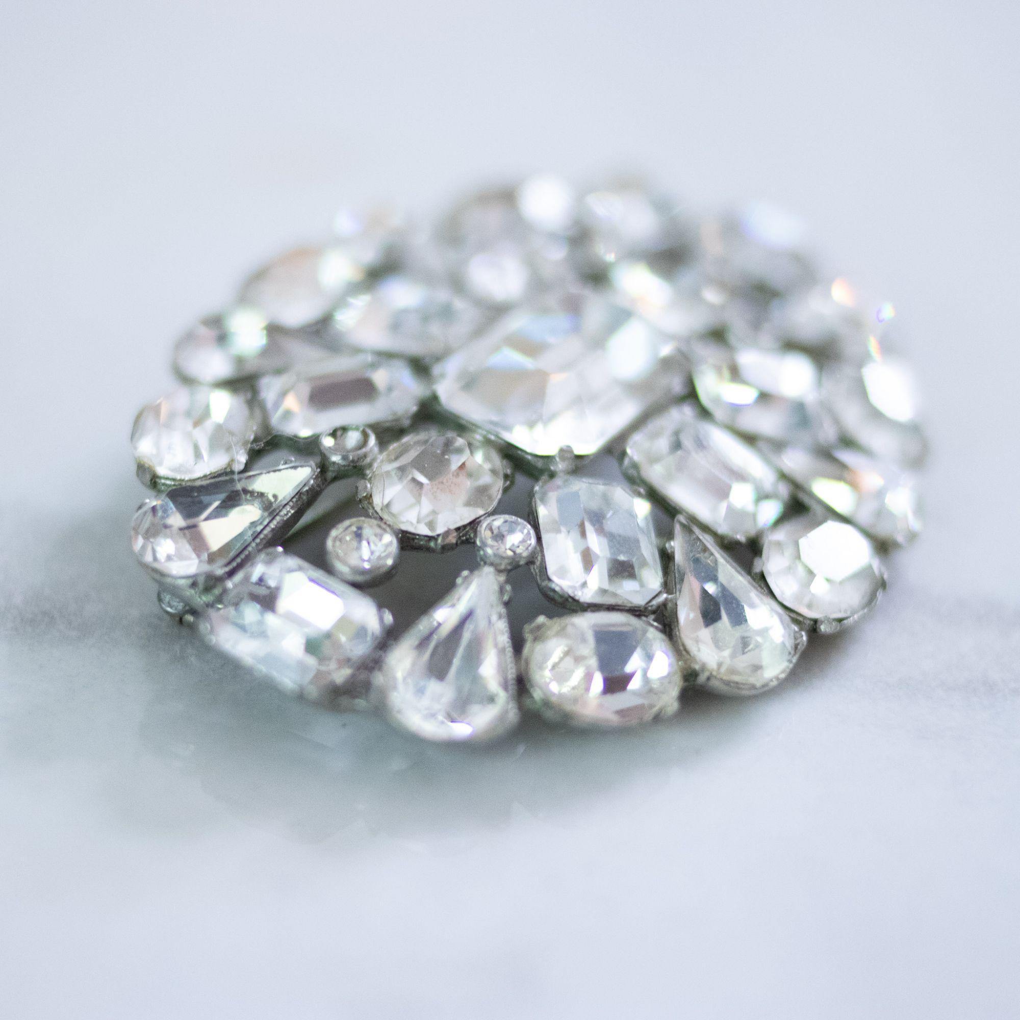 Vintage 1940s Art Deco Large Diamante Brooch by Unsigned Beauty - Vintage Meet Modern Vintage Jewelry - Chicago, Illinois - #oldhollywoodglamour #vintagemeetmodern #designervintage #jewelrybox #antiquejewelry #vintagejewelry