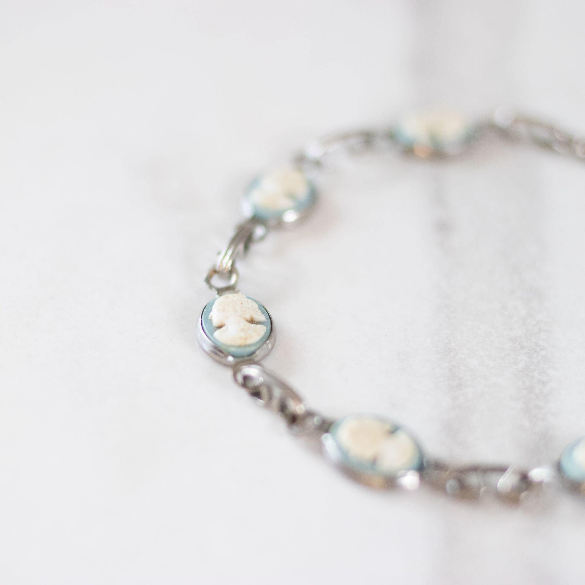 Vintage Petite Wedgewood Cameo Link Bracelet by Unsigned Beauty - Vintage Meet Modern Vintage Jewelry - Chicago, Illinois - #oldhollywoodglamour #vintagemeetmodern #designervintage #jewelrybox #antiquejewelry #vintagejewelry