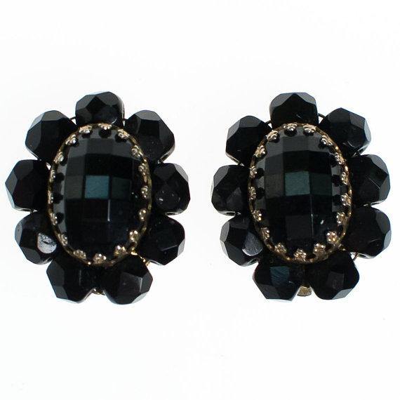 Vintage Jet Black Crystal Beaded Earring Clip On by Jet Black - Vintage Meet Modern Vintage Jewelry - Chicago, Illinois - #oldhollywoodglamour #vintagemeetmodern #designervintage #jewelrybox #antiquejewelry #vintagejewelry