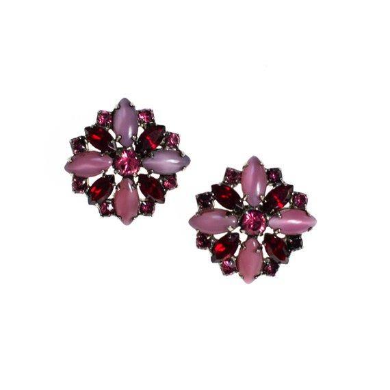 Vintage Pink and Red Rhinestone Scatter Pins, Brooches by 1960s - Vintage Meet Modern Vintage Jewelry - Chicago, Illinois - #oldhollywoodglamour #vintagemeetmodern #designervintage #jewelrybox #antiquejewelry #vintagejewelry