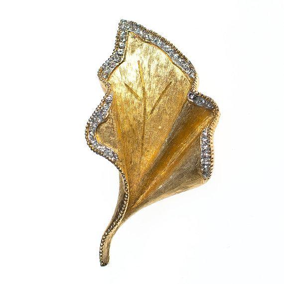 Vintage Mid Century Modern Gold Leaf Brooch with Diamante Crystal Rhinestones by 1960s - Vintage Meet Modern Vintage Jewelry - Chicago, Illinois - #oldhollywoodglamour #vintagemeetmodern #designervintage #jewelrybox #antiquejewelry #vintagejewelry