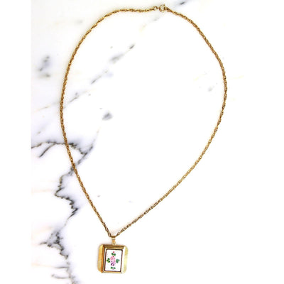 Vintage Guilloche Pendant Necklace by Unsigned Beauty - Vintage Meet Modern Vintage Jewelry - Chicago, Illinois - #oldhollywoodglamour #vintagemeetmodern #designervintage #jewelrybox #antiquejewelry #vintagejewelry