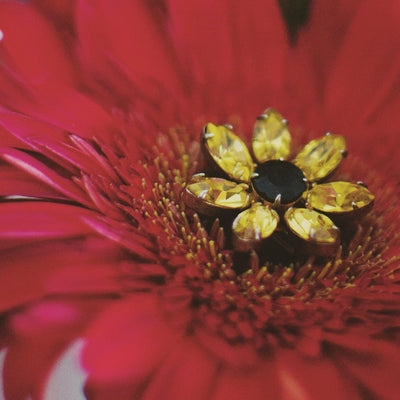 Yellow and Black Rhinestone Sunflower Scatter Pin by Unsigned Beauty - Vintage Meet Modern Vintage Jewelry - Chicago, Illinois - #oldhollywoodglamour #vintagemeetmodern #designervintage #jewelrybox #antiquejewelry #vintagejewelry