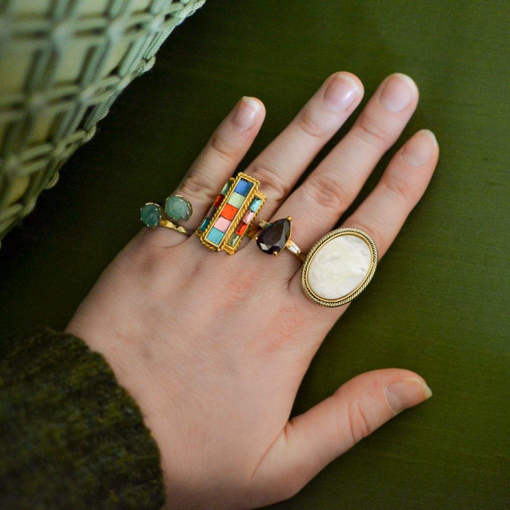 Mother of Pearl Statement Ring by Whiting and Davis - Vintage Meet Modern Vintage Jewelry - Chicago, Illinois - #oldhollywoodglamour #vintagemeetmodern #designervintage #jewelrybox #antiquejewelry #vintagejewelry