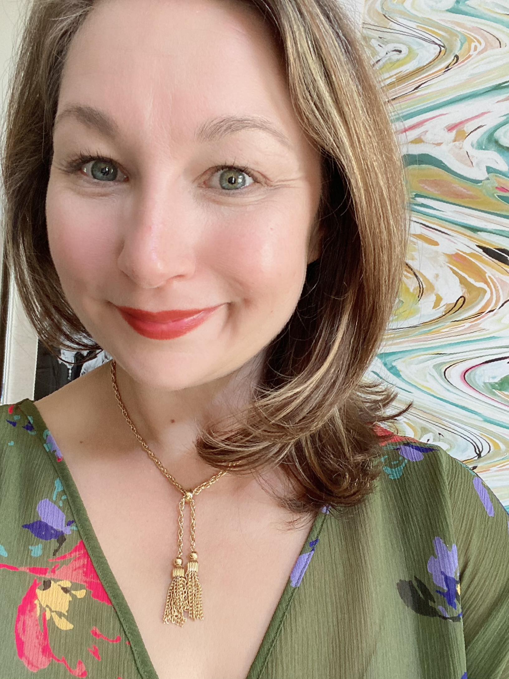 Vintage Petite Gold Tassel Necklace by Unsigned Beauty - Vintage Meet Modern Vintage Jewelry - Chicago, Illinois - #oldhollywoodglamour #vintagemeetmodern #designervintage #jewelrybox #antiquejewelry #vintagejewelry