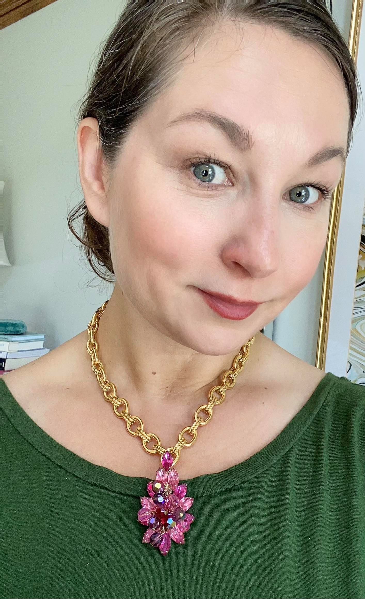 Vintage Pink Juliana Pink Red Rhinestone Cha Cha Brooch by Juliana - Vintage Meet Modern Vintage Jewelry - Chicago, Illinois - #oldhollywoodglamour #vintagemeetmodern #designervintage #jewelrybox #antiquejewelry #vintagejewelry