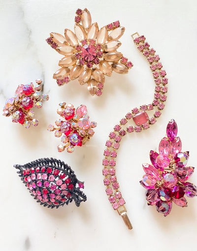 Vintage Pink Juliana Pink Red Rhinestone Cha Cha Brooch by Juliana - Vintage Meet Modern Vintage Jewelry - Chicago, Illinois - #oldhollywoodglamour #vintagemeetmodern #designervintage #jewelrybox #antiquejewelry #vintagejewelry