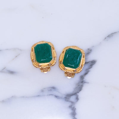 Vintage Green Intaglio Carved Cameo Earrings with Soldier by Unsigned Beauty - Vintage Meet Modern Vintage Jewelry - Chicago, Illinois - #oldhollywoodglamour #vintagemeetmodern #designervintage #jewelrybox #antiquejewelry #vintagejewelry