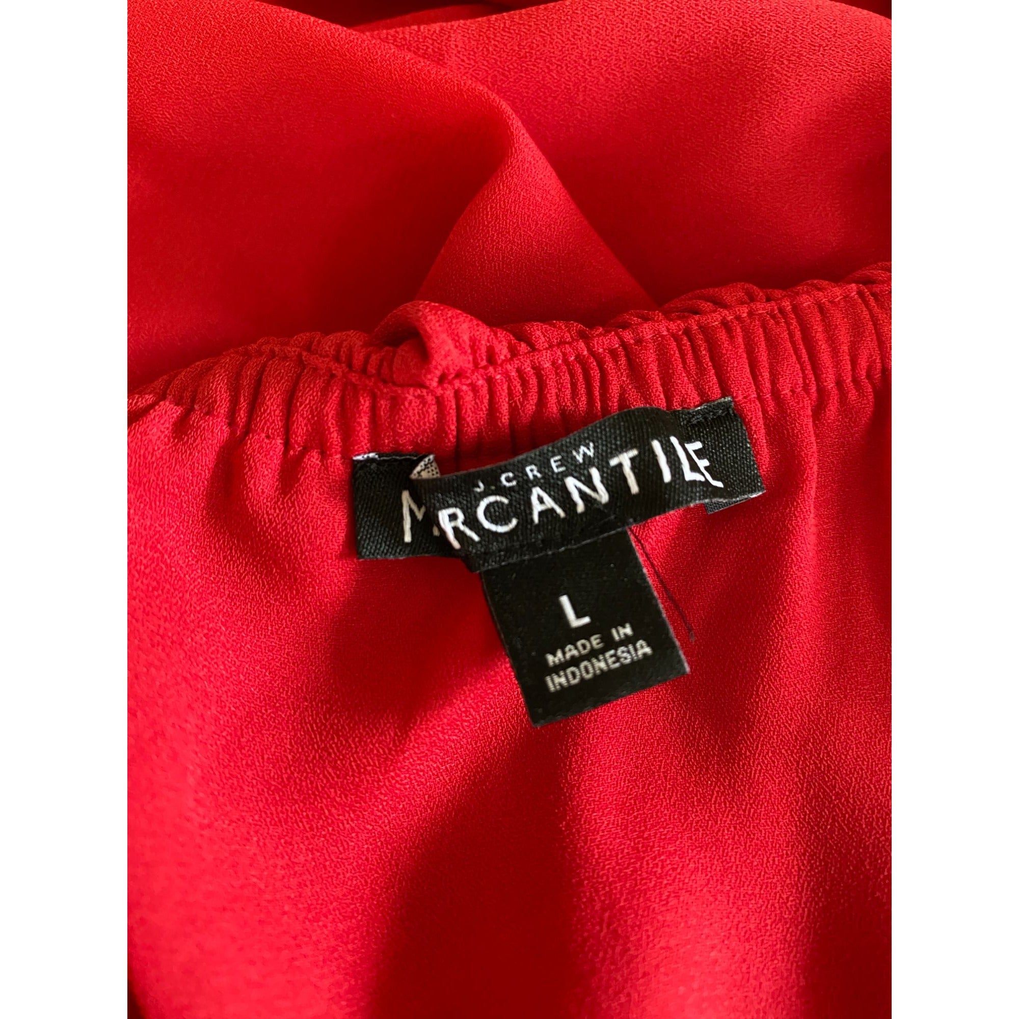 J. Crew Sleeveless Blouse with Ruffled, Scoop Neck Collar by J.Crew - Vintage Meet Modern Vintage Jewelry - Chicago, Illinois - #oldhollywoodglamour #vintagemeetmodern #designervintage #jewelrybox #antiquejewelry #vintagejewelry