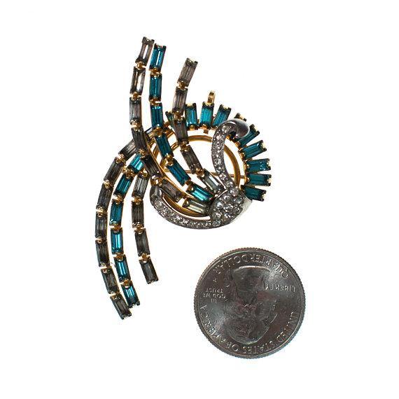 Vintage 1940s Rhinestone Brooch, Pin, Pendant, Blue Rhinestones, Clear Rhinestones, Gold Filled 1/20 12 Kt by 1940s - Vintage Meet Modern Vintage Jewelry - Chicago, Illinois - #oldhollywoodglamour #vintagemeetmodern #designervintage #jewelrybox #antiquejewelry #vintagejewelry