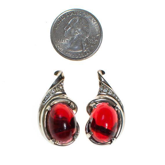 Vintage 1940s Crown Trifari Ruby Crystal Cabochon Silver Earrings by 1940s - Vintage Meet Modern Vintage Jewelry - Chicago, Illinois - #oldhollywoodglamour #vintagemeetmodern #designervintage #jewelrybox #antiquejewelry #vintagejewelry