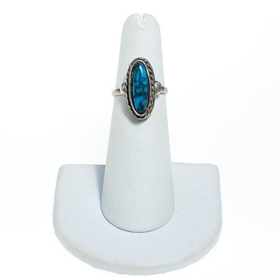 Vintage Boho Chic Oval Turquoise Statement Ring by 1970s - Vintage Meet Modern Vintage Jewelry - Chicago, Illinois - #oldhollywoodglamour #vintagemeetmodern #designervintage #jewelrybox #antiquejewelry #vintagejewelry