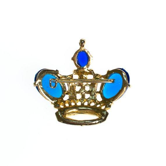 Vintage Royal Gold Crown Brooch with Sapphire Blue Cabochons and Red and Gray Enamel Accents by 1980s - Vintage Meet Modern Vintage Jewelry - Chicago, Illinois - #oldhollywoodglamour #vintagemeetmodern #designervintage #jewelrybox #antiquejewelry #vintagejewelry