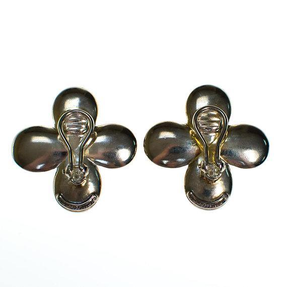 Vintage Angela Cummings Sterling Silver Flower Earrings by Angela Cummings - Vintage Meet Modern Vintage Jewelry - Chicago, Illinois - #oldhollywoodglamour #vintagemeetmodern #designervintage #jewelrybox #antiquejewelry #vintagejewelry