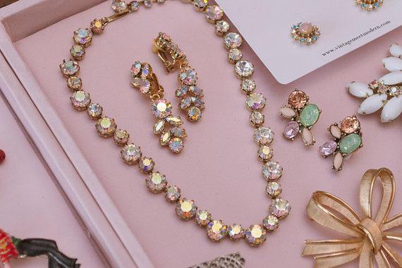Vintage 1960s Emmons Aurora Borealis  Iridescent Rhinestone Necklace by Emmons - Vintage Meet Modern Vintage Jewelry - Chicago, Illinois - #oldhollywoodglamour #vintagemeetmodern #designervintage #jewelrybox #antiquejewelry #vintagejewelry