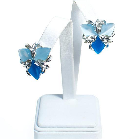 Vintage Blue Lucite Clip on Earrings, Silver Tone Shade of Blue Light Blue Thermoset by 1950s - Vintage Meet Modern Vintage Jewelry - Chicago, Illinois - #oldhollywoodglamour #vintagemeetmodern #designervintage #jewelrybox #antiquejewelry #vintagejewelry