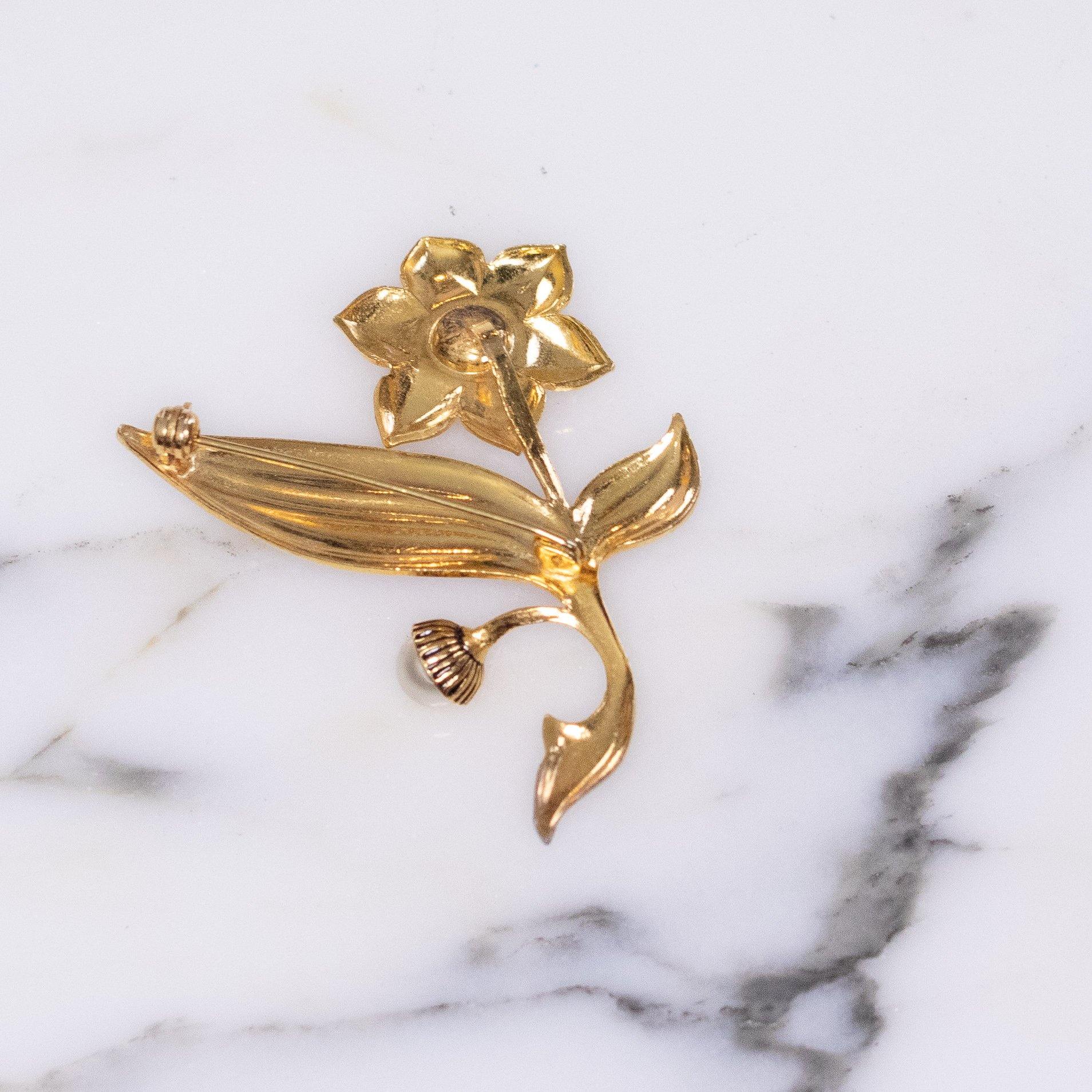 Vintage Damascene Silver and Gold Flower with Pearl Flower Brooch by Made in Spain - Vintage Meet Modern Vintage Jewelry - Chicago, Illinois - #oldhollywoodglamour #vintagemeetmodern #designervintage #jewelrybox #antiquejewelry #vintagejewelry