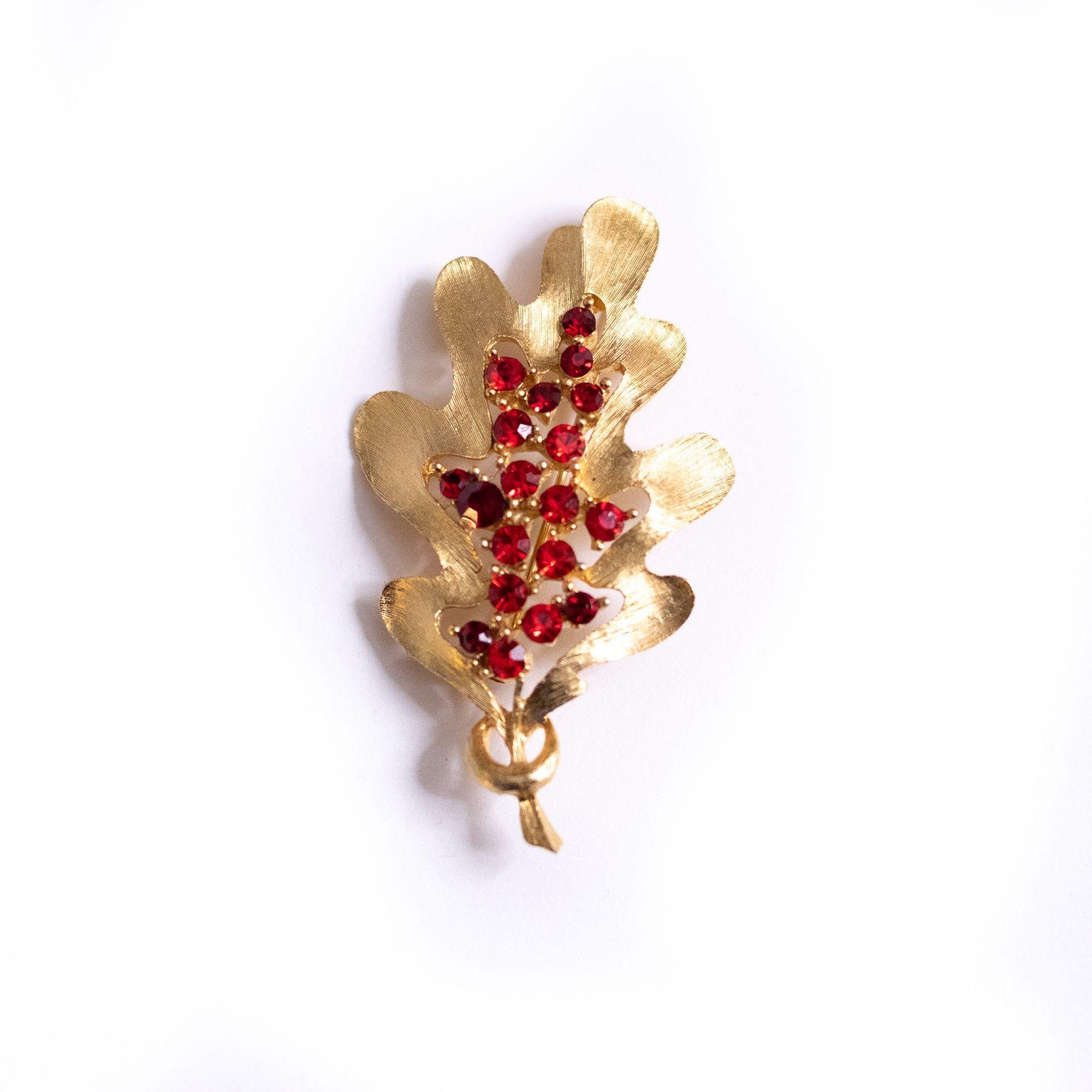 Vintage Gold Leaf and Red Rhinestone Brooch by JJ - Vintage Meet Modern Vintage Jewelry - Chicago, Illinois - #oldhollywoodglamour #vintagemeetmodern #designervintage #jewelrybox #antiquejewelry #vintagejewelry