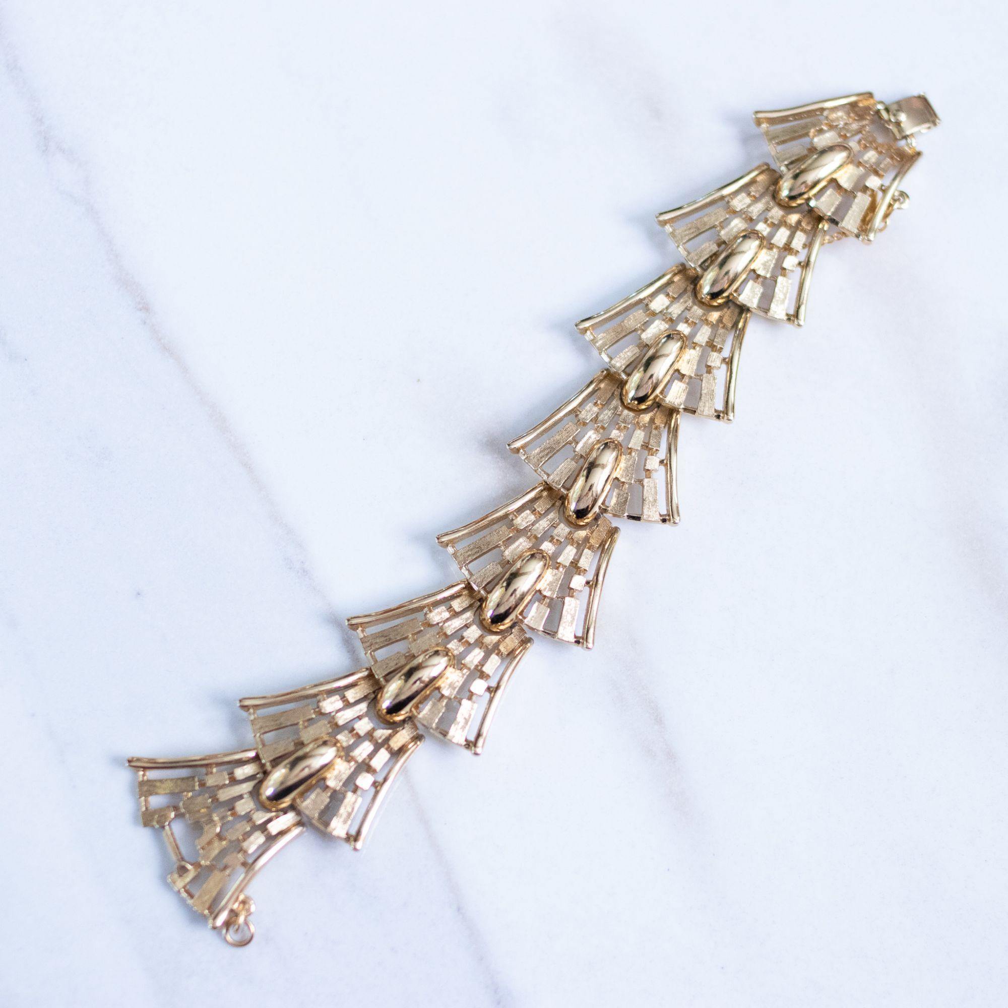 Vintage Monet Fan Link Bracelet by Monet - Vintage Meet Modern Vintage Jewelry - Chicago, Illinois - #oldhollywoodglamour #vintagemeetmodern #designervintage #jewelrybox #antiquejewelry #vintagejewelry