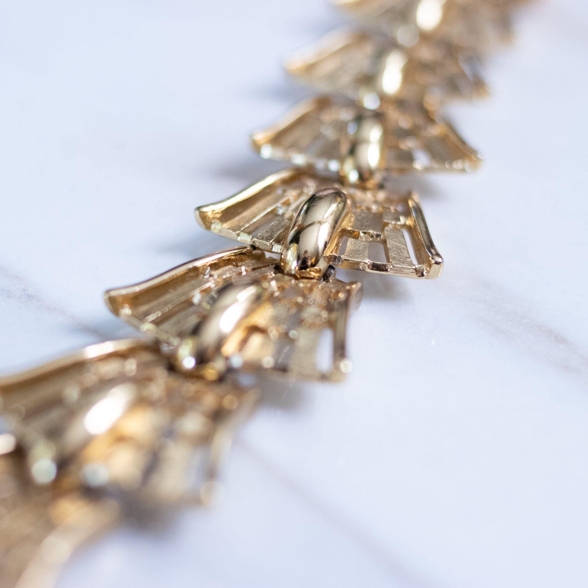 Vintage Monet Fan Link Bracelet by Monet - Vintage Meet Modern Vintage Jewelry - Chicago, Illinois - #oldhollywoodglamour #vintagemeetmodern #designervintage #jewelrybox #antiquejewelry #vintagejewelry