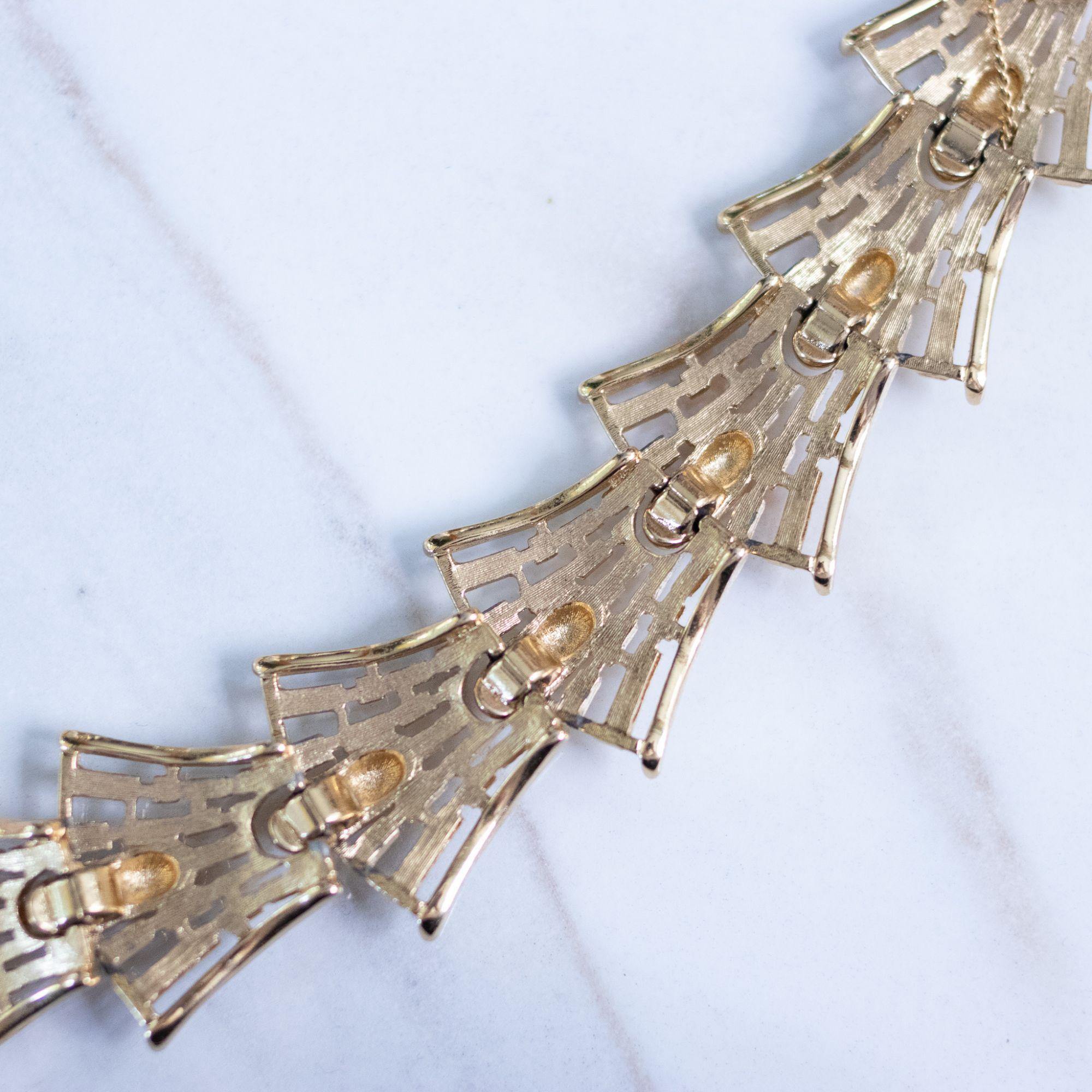 Vintage Monet Fan Link Bracelet by Monet - Vintage Meet Modern Vintage Jewelry - Chicago, Illinois - #oldhollywoodglamour #vintagemeetmodern #designervintage #jewelrybox #antiquejewelry #vintagejewelry