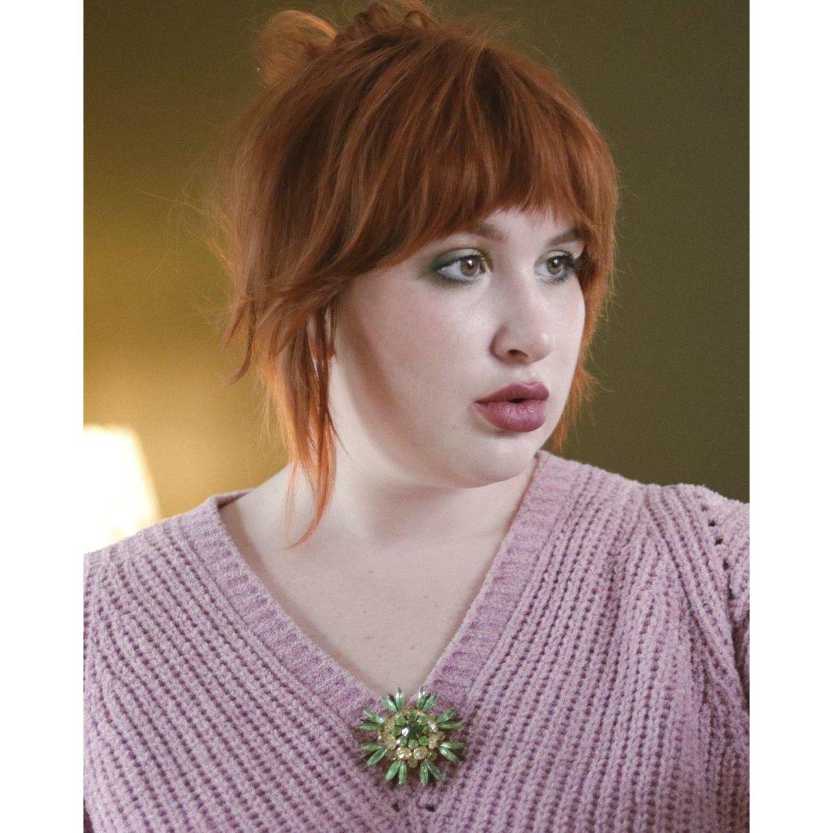 Vintage Light and Dark Green Rhinestone Navette Rhinestone Brooch by Unsigned Beauty - Vintage Meet Modern Vintage Jewelry - Chicago, Illinois - #oldhollywoodglamour #vintagemeetmodern #designervintage #jewelrybox #antiquejewelry #vintagejewelry