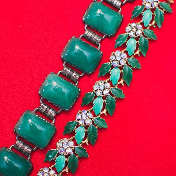 Vintage Faux Jade Glass Cabochon Panel Bracelet Book Chain Setting in Antique Silver Tone by 1950s - Vintage Meet Modern Vintage Jewelry - Chicago, Illinois - #oldhollywoodglamour #vintagemeetmodern #designervintage #jewelrybox #antiquejewelry #vintagejewelry