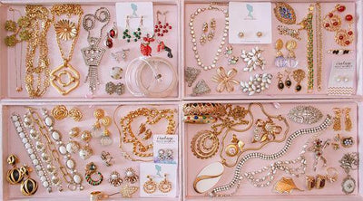 Vintage Pearl Crystal and Jet Bar Pin Brooch by 1980s - Vintage Meet Modern Vintage Jewelry - Chicago, Illinois - #oldhollywoodglamour #vintagemeetmodern #designervintage #jewelrybox #antiquejewelry #vintagejewelry