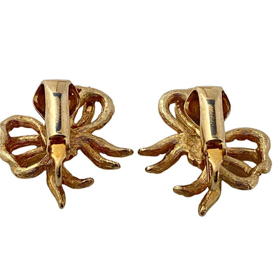 Vintage Gold Bow Earrings by Unsigned Beauty - Vintage Meet Modern Vintage Jewelry - Chicago, Illinois - #oldhollywoodglamour #vintagemeetmodern #designervintage #jewelrybox #antiquejewelry #vintagejewelry