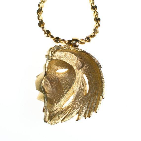 Vintage Gold Lion Pendant Statement Necklace by 1970s - Vintage Meet Modern Vintage Jewelry - Chicago, Illinois - #oldhollywoodglamour #vintagemeetmodern #designervintage #jewelrybox #antiquejewelry #vintagejewelry