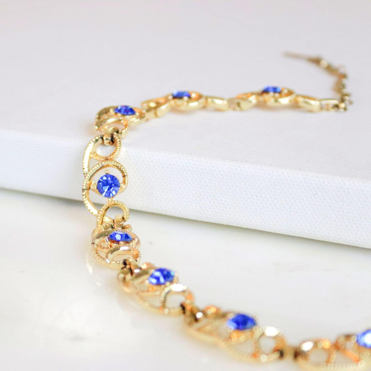 Vintage 1950s Blue Rhinestone Necklace