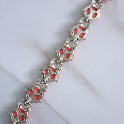 Vintage Carved Coral Lucite Necklace by Unsigned Beauty - Vintage Meet Modern Vintage Jewelry - Chicago, Illinois - #oldhollywoodglamour #vintagemeetmodern #designervintage #jewelrybox #antiquejewelry #vintagejewelry