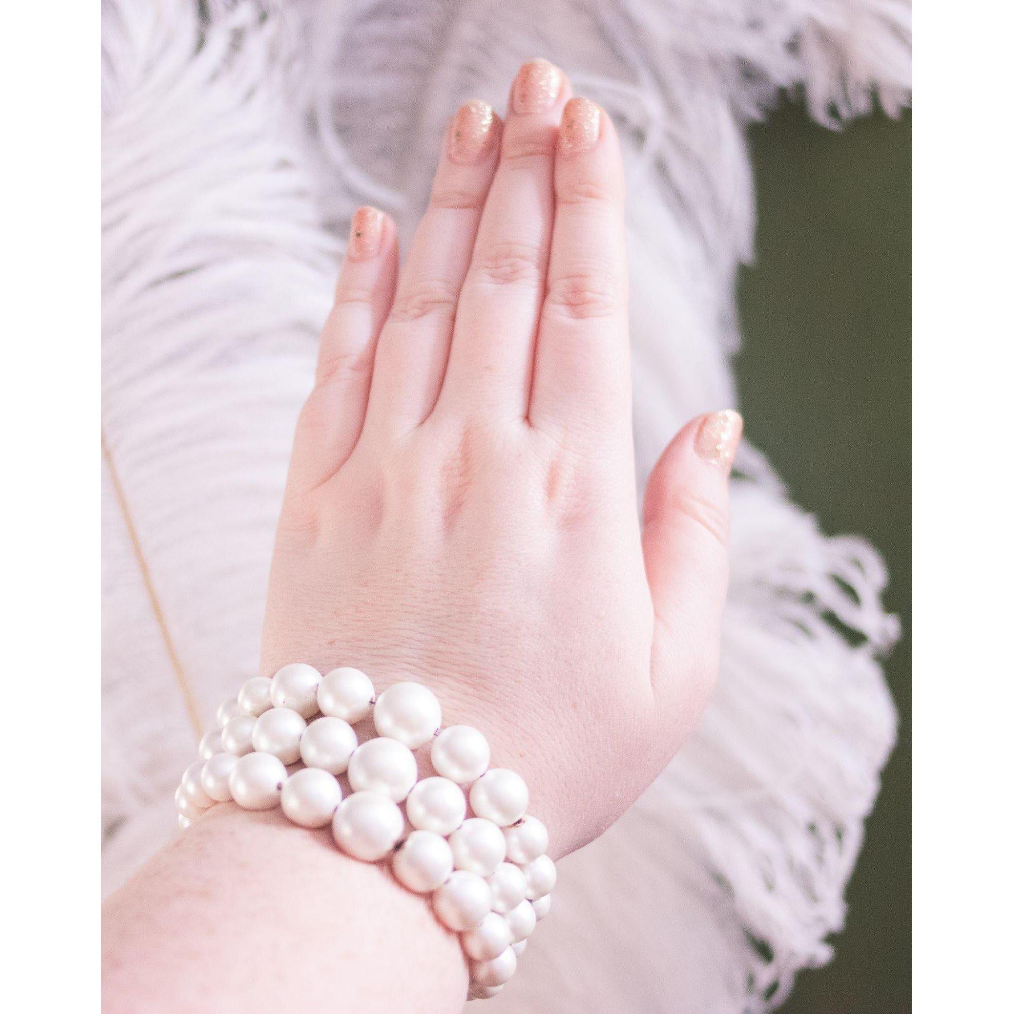 Vintage 1950s Pearl Coil Bracelet by Unsigned Beauty - Vintage Meet Modern Vintage Jewelry - Chicago, Illinois - #oldhollywoodglamour #vintagemeetmodern #designervintage #jewelrybox #antiquejewelry #vintagejewelry