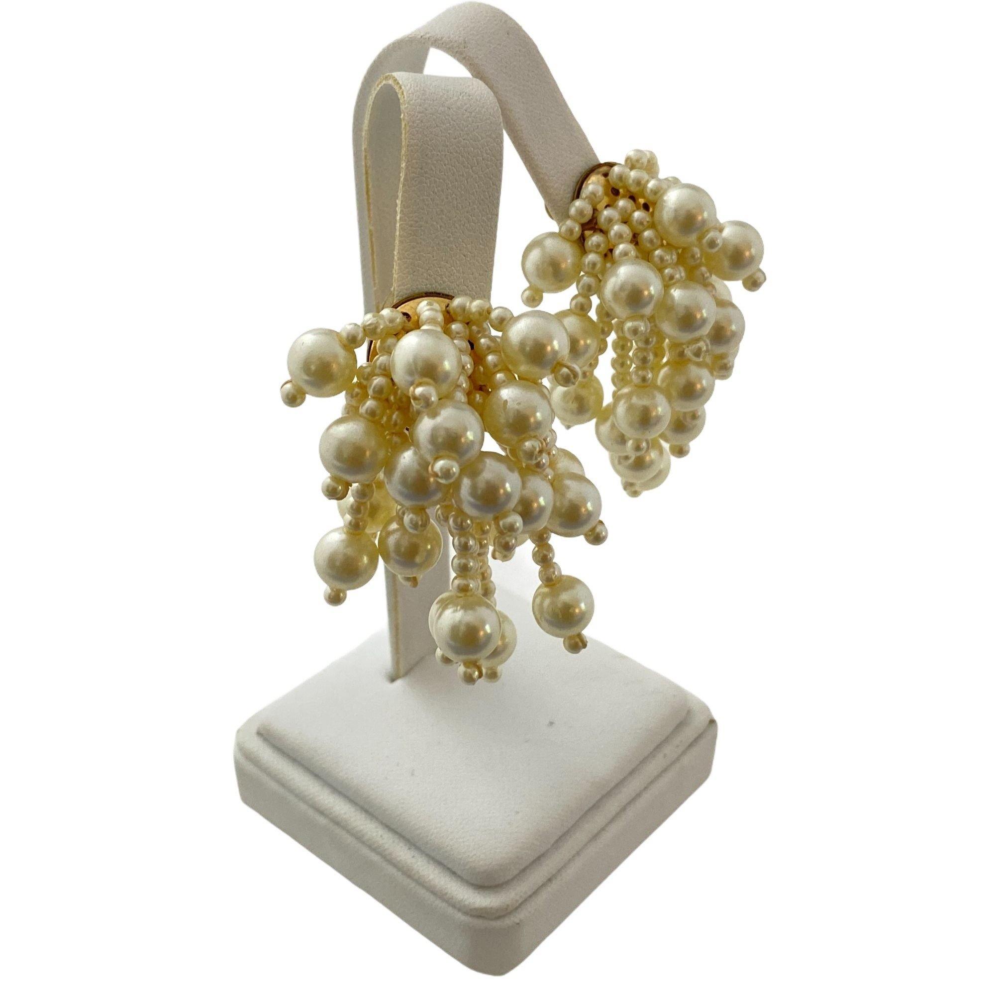 Vintage Pearl Cha Cha Statement Earrings by Unsigned Beauty - Vintage Meet Modern Vintage Jewelry - Chicago, Illinois - #oldhollywoodglamour #vintagemeetmodern #designervintage #jewelrybox #antiquejewelry #vintagejewelry