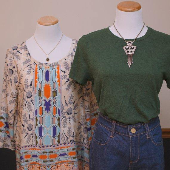 Vintage 1940s Jet Black Glass Cabochon Petite Dainty Pendant Necklace Gold Filled by 1940s - Vintage Meet Modern Vintage Jewelry - Chicago, Illinois - #oldhollywoodglamour #vintagemeetmodern #designervintage #jewelrybox #antiquejewelry #vintagejewelry