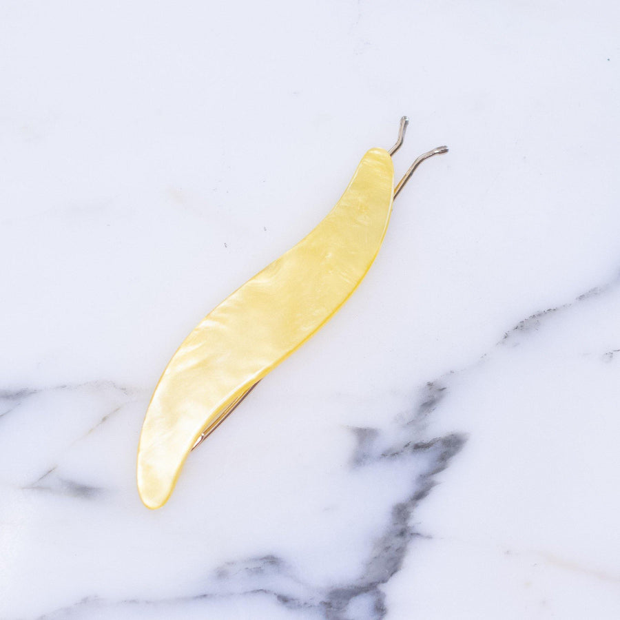 Vintage Yellow Moonglow Barrette by Unsigned Beauty - Vintage Meet Modern Vintage Jewelry - Chicago, Illinois - #oldhollywoodglamour #vintagemeetmodern #designervintage #jewelrybox #antiquejewelry #vintagejewelry