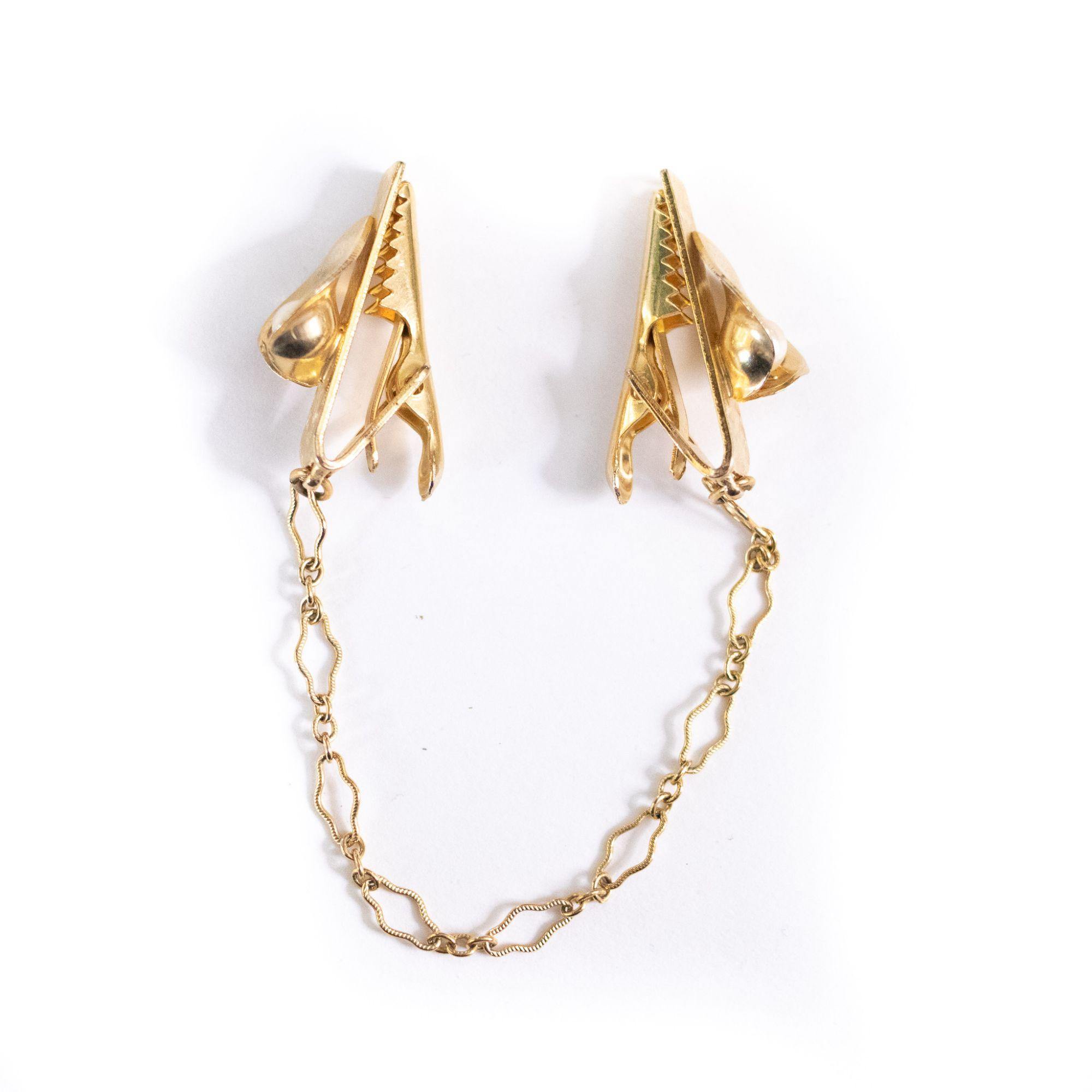 Vintage Calla Lily Sweater Guard by Patent Pending - Vintage Meet Modern Vintage Jewelry - Chicago, Illinois - #oldhollywoodglamour #vintagemeetmodern #designervintage #jewelrybox #antiquejewelry #vintagejewelry