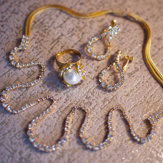 Vintage Faux Pearl and Rhinestones Statement Cocktail Ring, Adjustable by 1960s - Vintage Meet Modern Vintage Jewelry - Chicago, Illinois - #oldhollywoodglamour #vintagemeetmodern #designervintage #jewelrybox #antiquejewelry #vintagejewelry