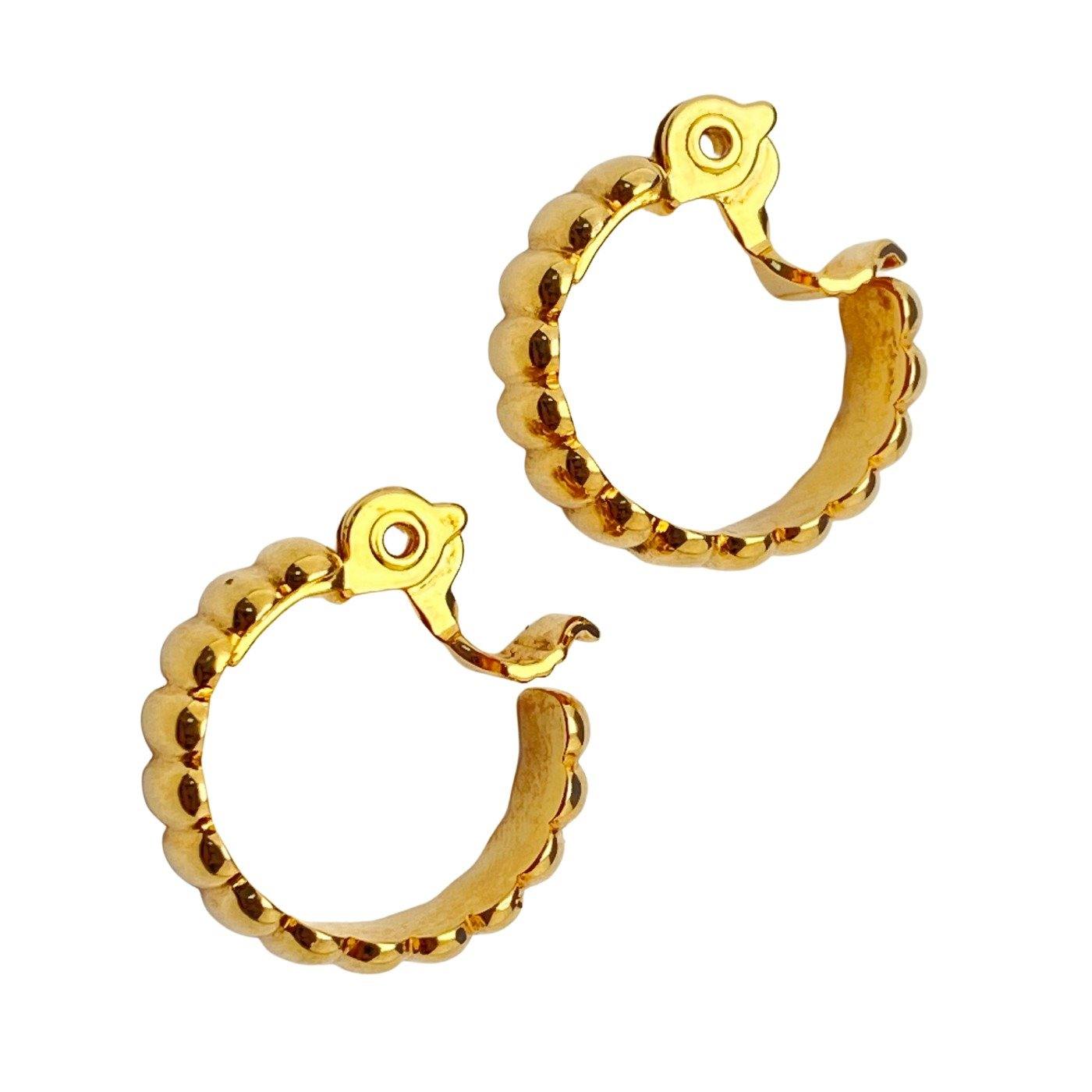 Vintage Monet Small Ribbed Hoop Earrings by Monet - Vintage Meet Modern Vintage Jewelry - Chicago, Illinois - #oldhollywoodglamour #vintagemeetmodern #designervintage #jewelrybox #antiquejewelry #vintagejewelry