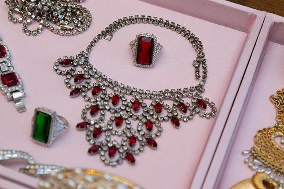 Vintage Art Ruby Red and Diamante Rhinestone Bib Necklace by Art Deco - Vintage Meet Modern Vintage Jewelry - Chicago, Illinois - #oldhollywoodglamour #vintagemeetmodern #designervintage #jewelrybox #antiquejewelry #vintagejewelry