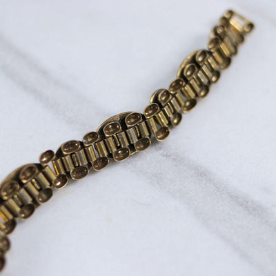 Vintage Victorian Revival Turquoise Bead and Faux Pearl Bookchain Bracelet by Unsigned Beauty - Vintage Meet Modern Vintage Jewelry - Chicago, Illinois - #oldhollywoodglamour #vintagemeetmodern #designervintage #jewelrybox #antiquejewelry #vintagejewelry