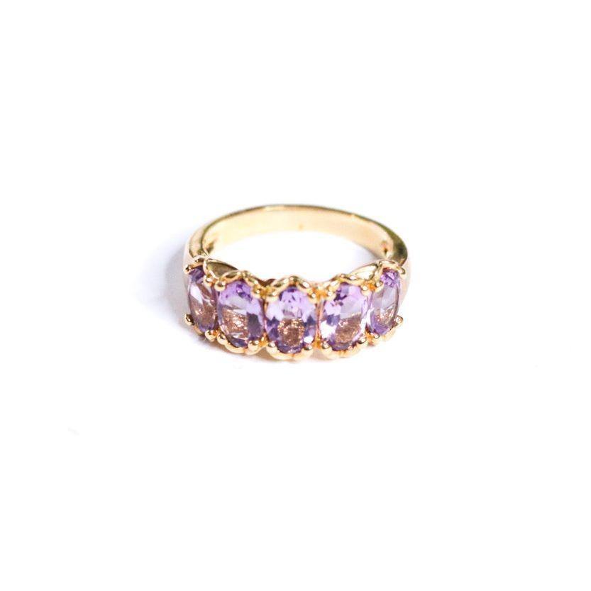 Vintage Oval Cut Amethyst Band Ring by Hallmarked 925 - Vintage Meet Modern Vintage Jewelry - Chicago, Illinois - #oldhollywoodglamour #vintagemeetmodern #designervintage #jewelrybox #antiquejewelry #vintagejewelry