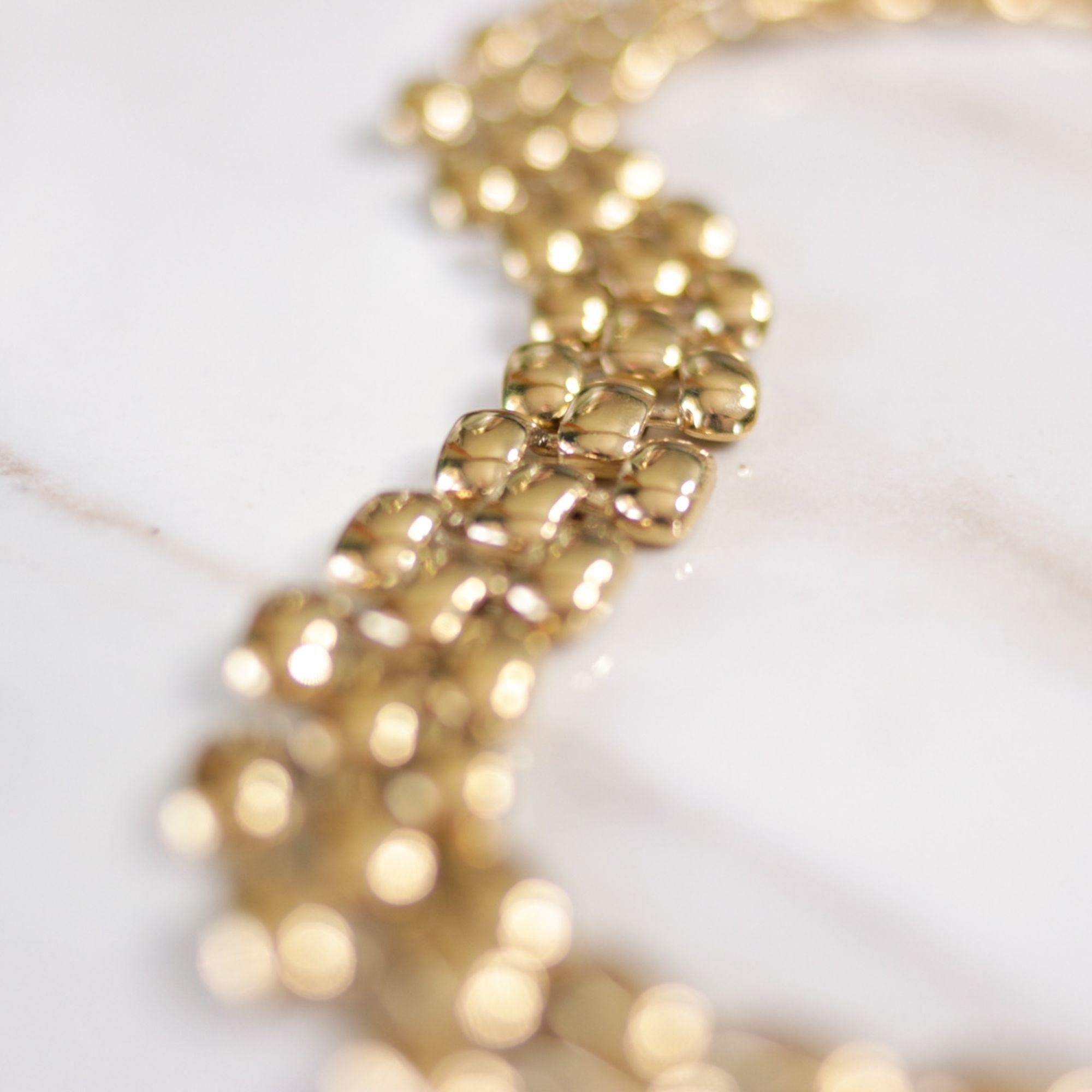 Vintage Wide Flat Link Chain Necklace by Unsigned Beauty - Vintage Meet Modern Vintage Jewelry - Chicago, Illinois - #oldhollywoodglamour #vintagemeetmodern #designervintage #jewelrybox #antiquejewelry #vintagejewelry