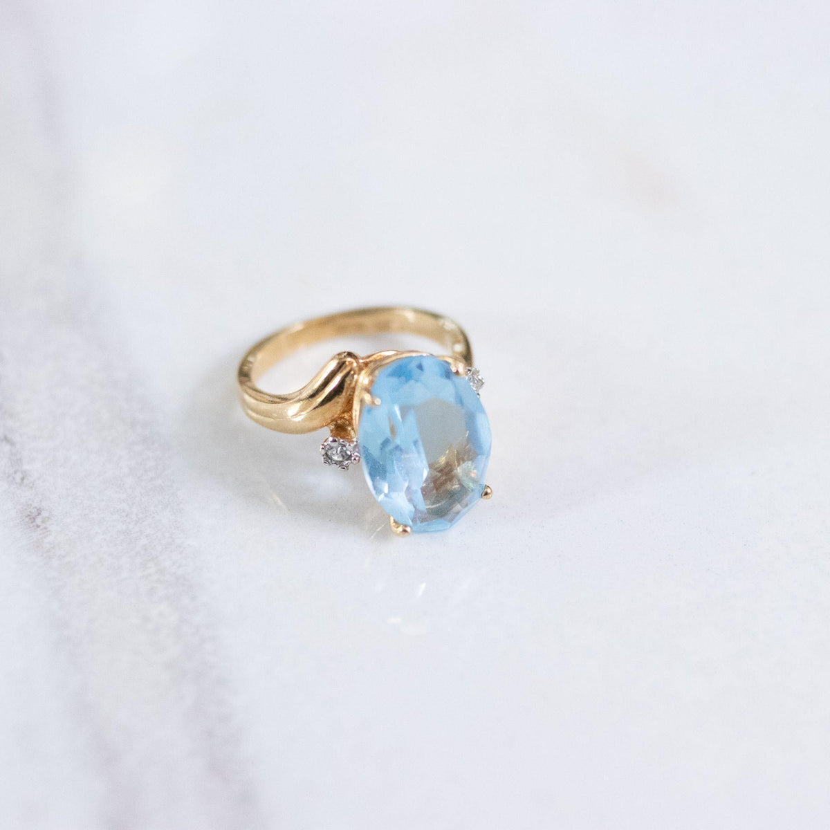 Vintage Blue Crystal Cocktail Statement Ring
