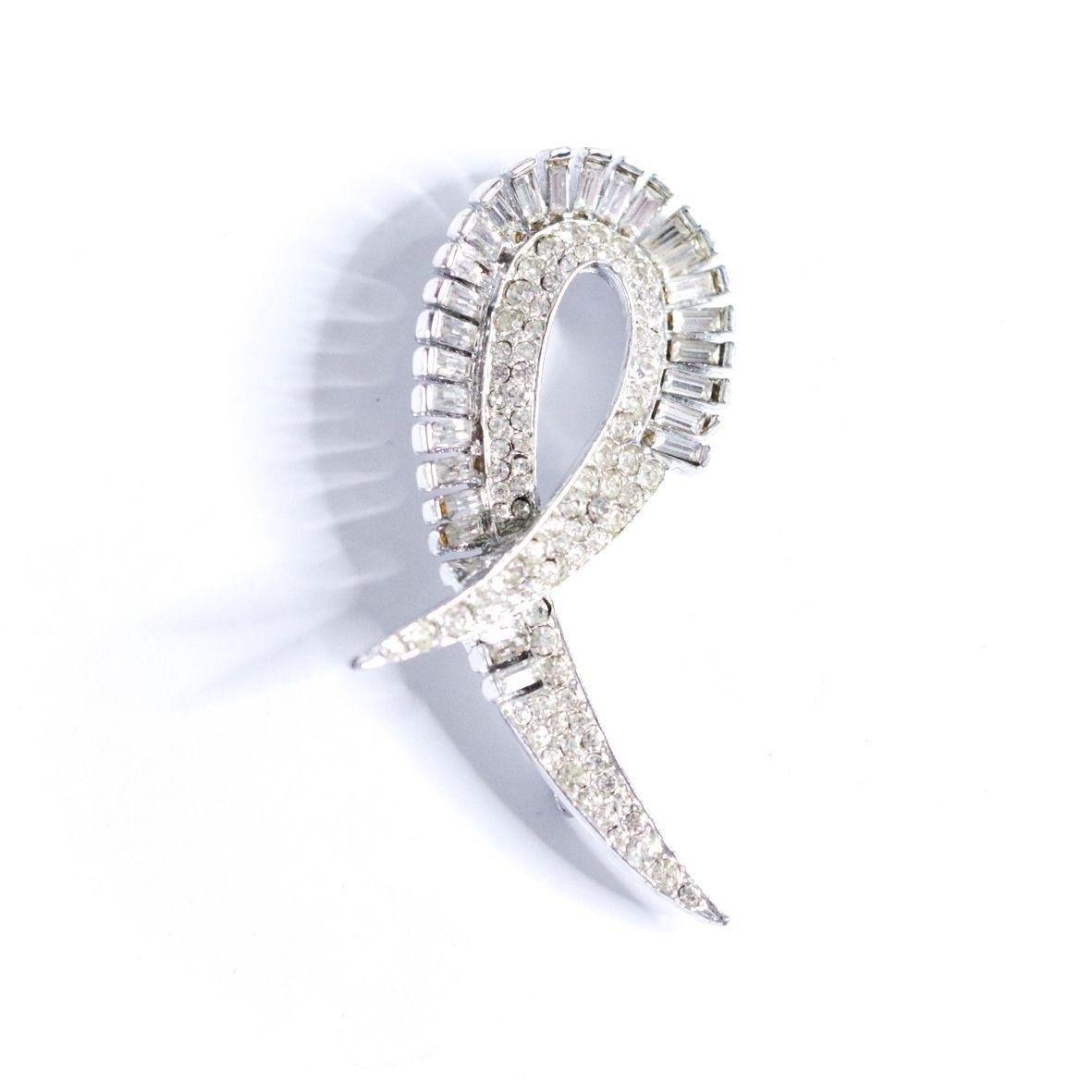 Vintage Art Deco Diamante Swirl Brooch