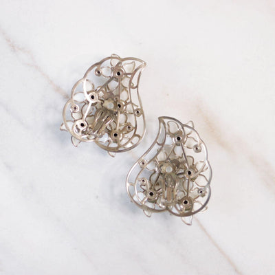 Vintage Huge White Flower Statement Earrings by Patent Pending - Vintage Meet Modern Vintage Jewelry - Chicago, Illinois - #oldhollywoodglamour #vintagemeetmodern #designervintage #jewelrybox #antiquejewelry #vintagejewelry