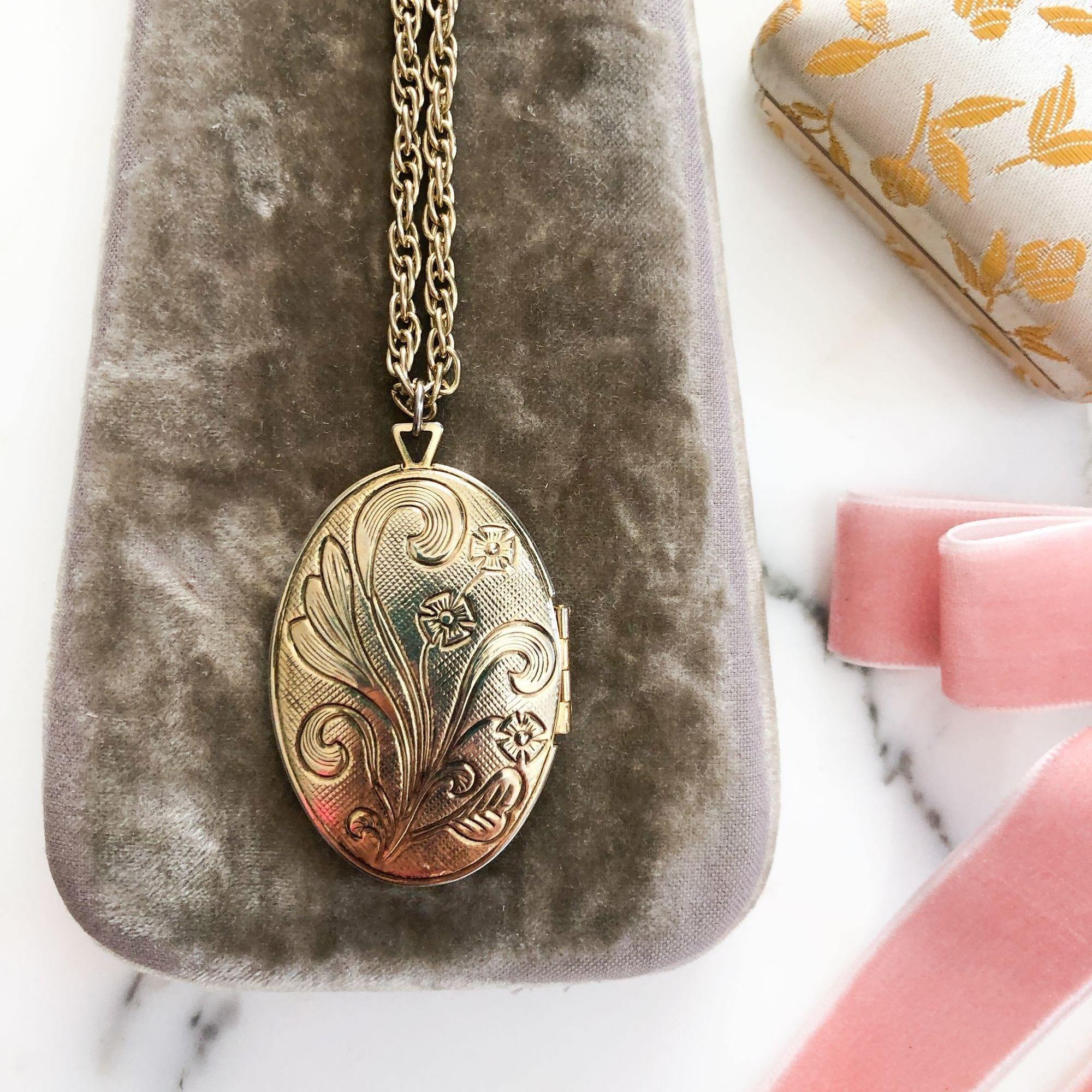 Victorian Revival Style Locket by Unsigned Beauty - Vintage Meet Modern Vintage Jewelry - Chicago, Illinois - #oldhollywoodglamour #vintagemeetmodern #designervintage #jewelrybox #antiquejewelry #vintagejewelry