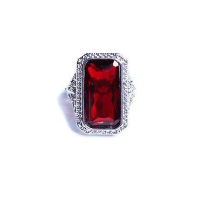 Vintage Art Deco Garnet Crystal Ring by Unsigned Beauty - Vintage Meet Modern Vintage Jewelry - Chicago, Illinois - #oldhollywoodglamour #vintagemeetmodern #designervintage #jewelrybox #antiquejewelry #vintagejewelry